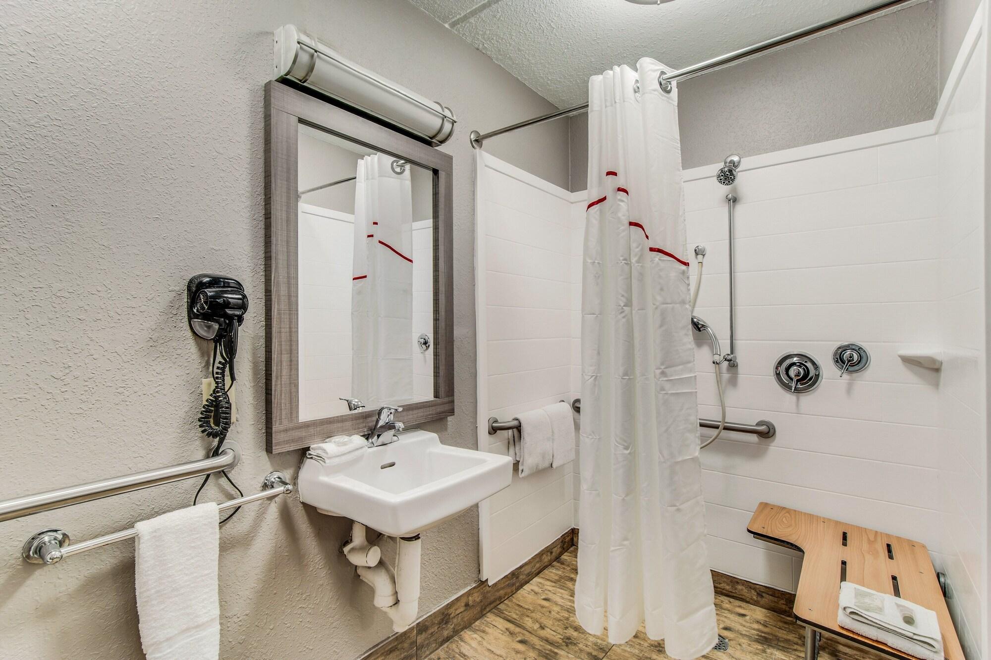 Red Roof Inn Columbia East - Ft Jackson Εξωτερικό φωτογραφία